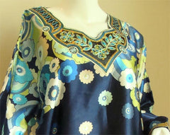 Colorful Satin Kaftan for Ladies with Kimono Sleeves - Arabic Islamic Shopping Store - 3